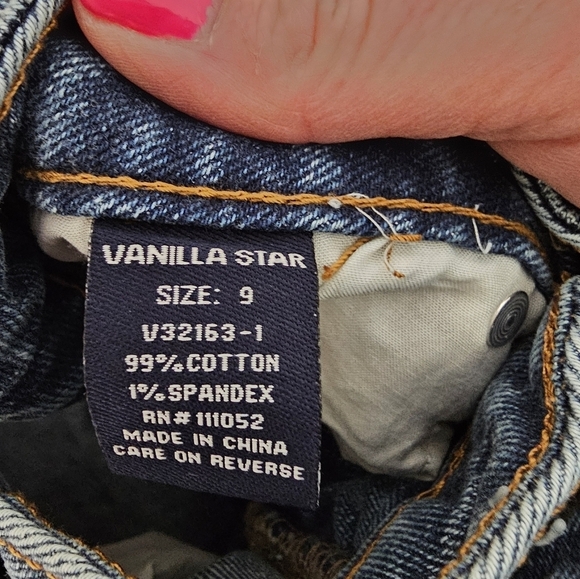 Vanilla Star Real Cheeky Short Women's Size 29 NWT - Picture 4 of 10